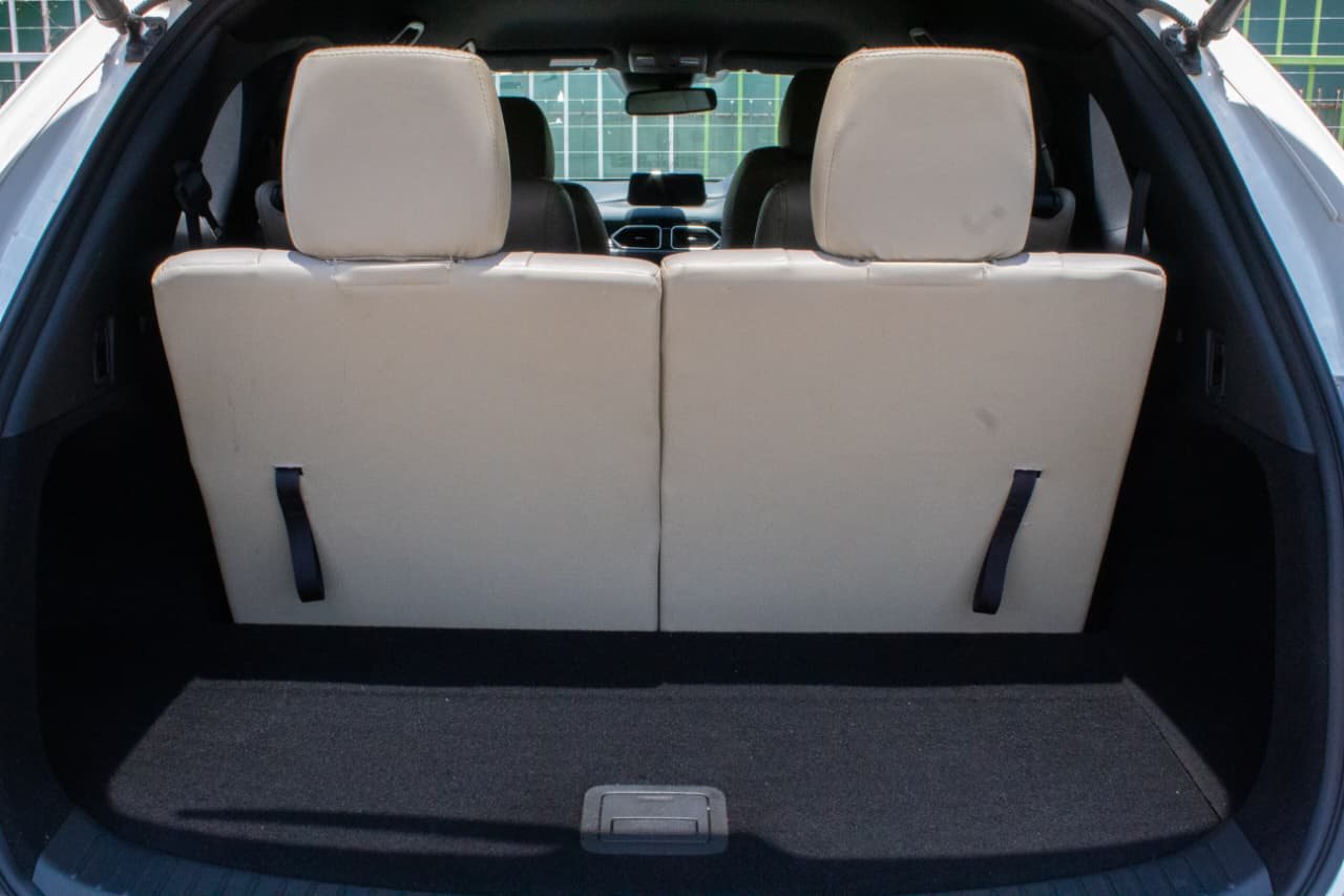 Vehicle photo thumbnail 10