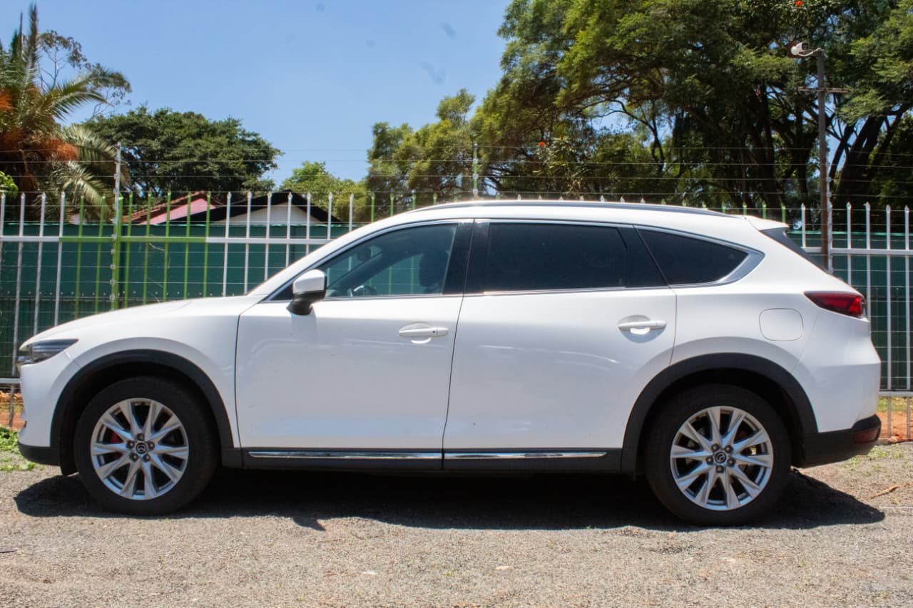 Vehicle photo thumbnail 4