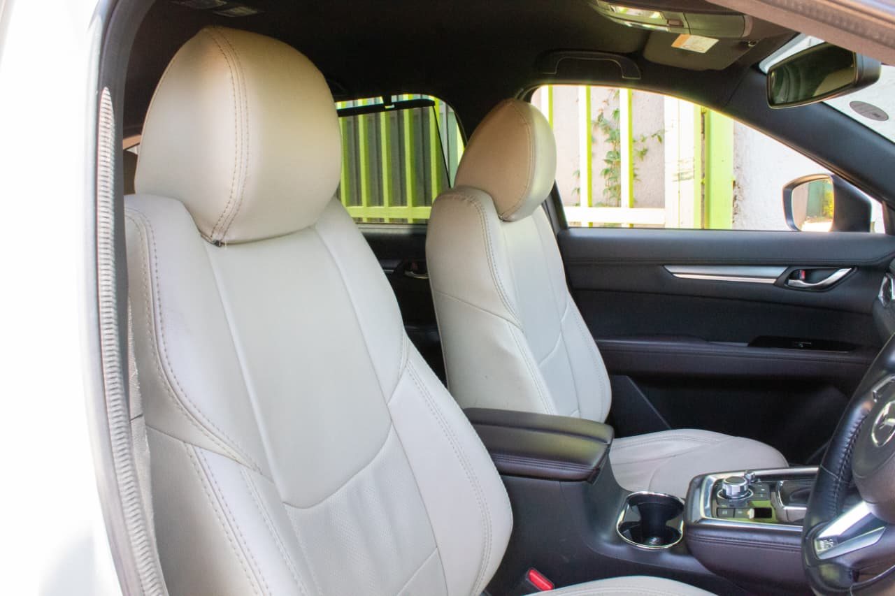 Vehicle photo thumbnail 7