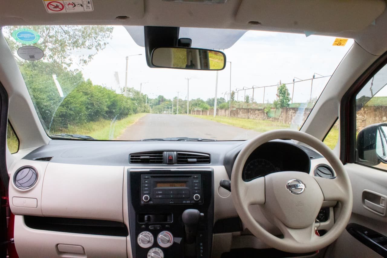 Vehicle photo thumbnail 2