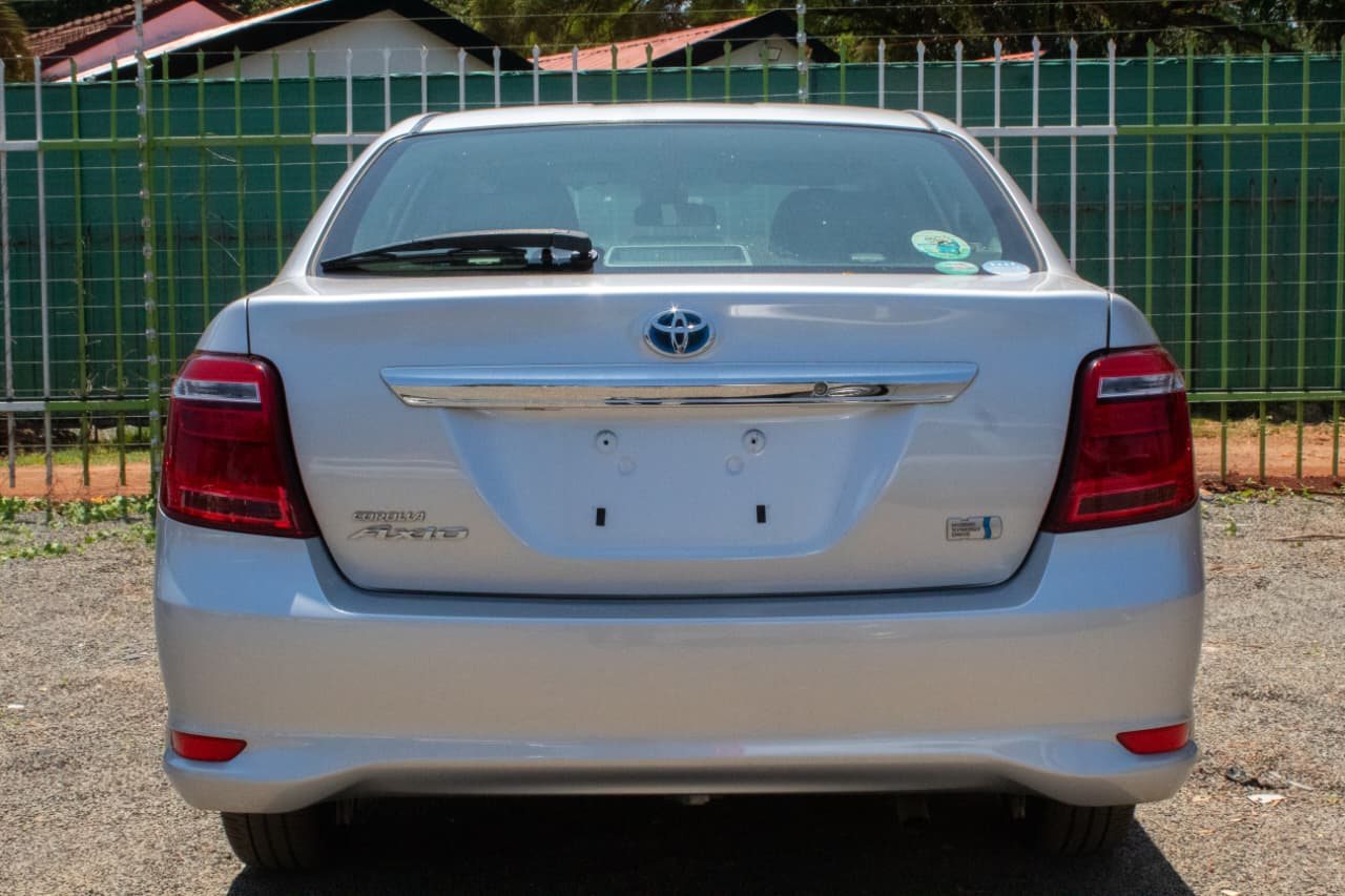 Vehicle photo thumbnail 11