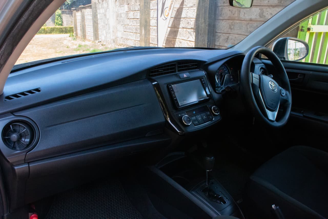 Vehicle photo thumbnail 6