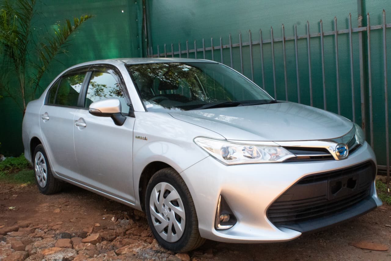 Vehicle photo thumbnail 3