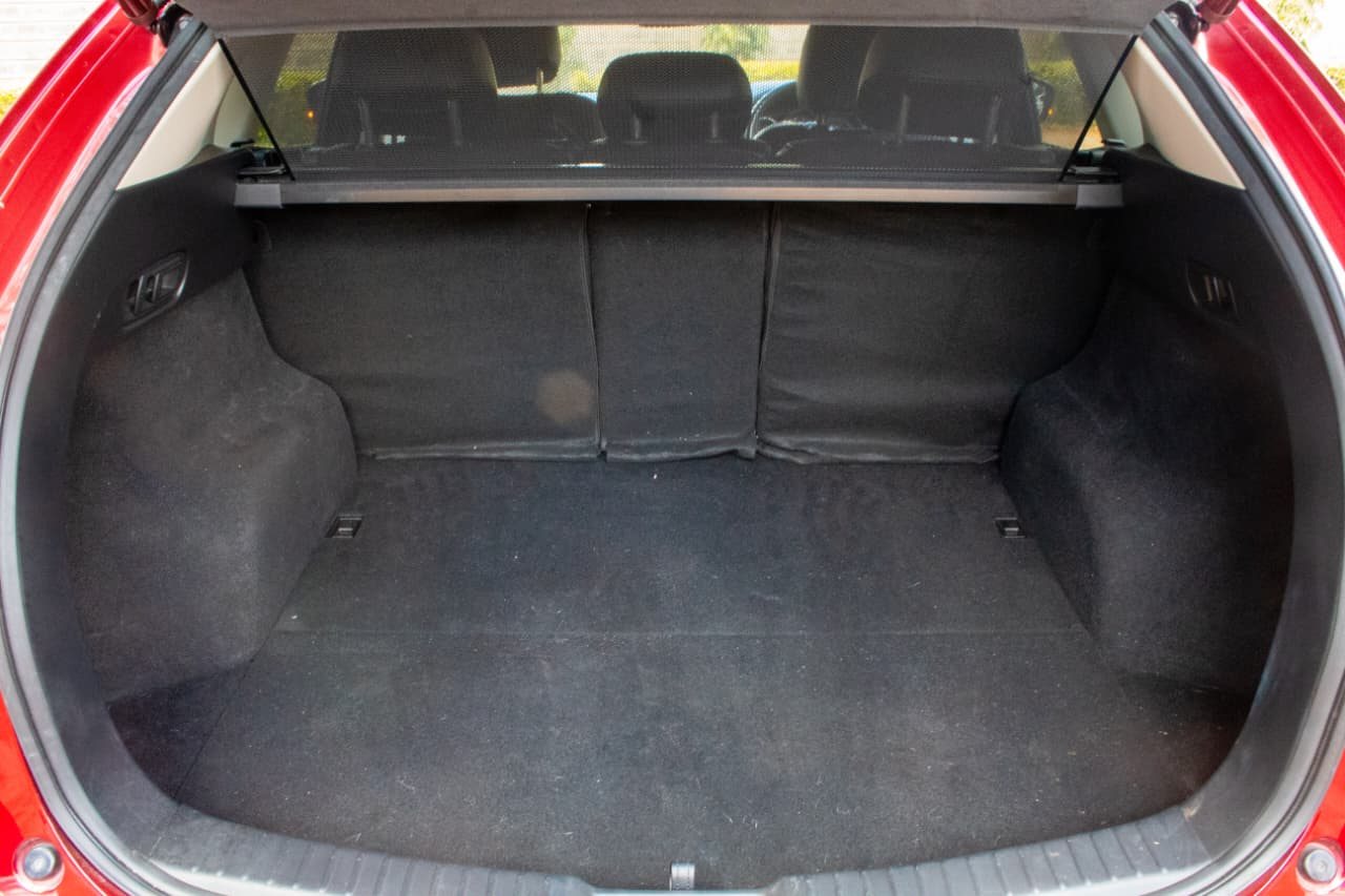 Vehicle photo thumbnail 9