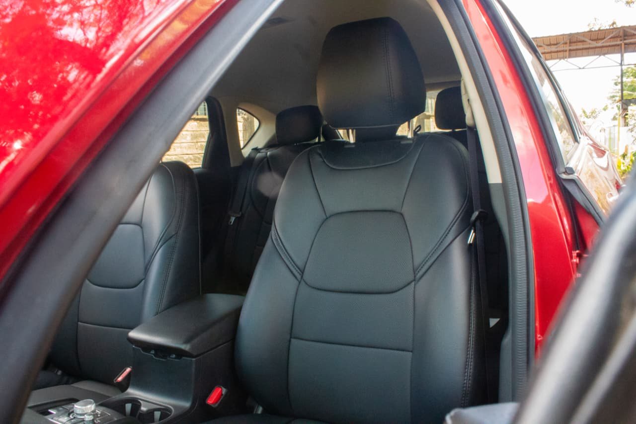 Vehicle photo thumbnail 7