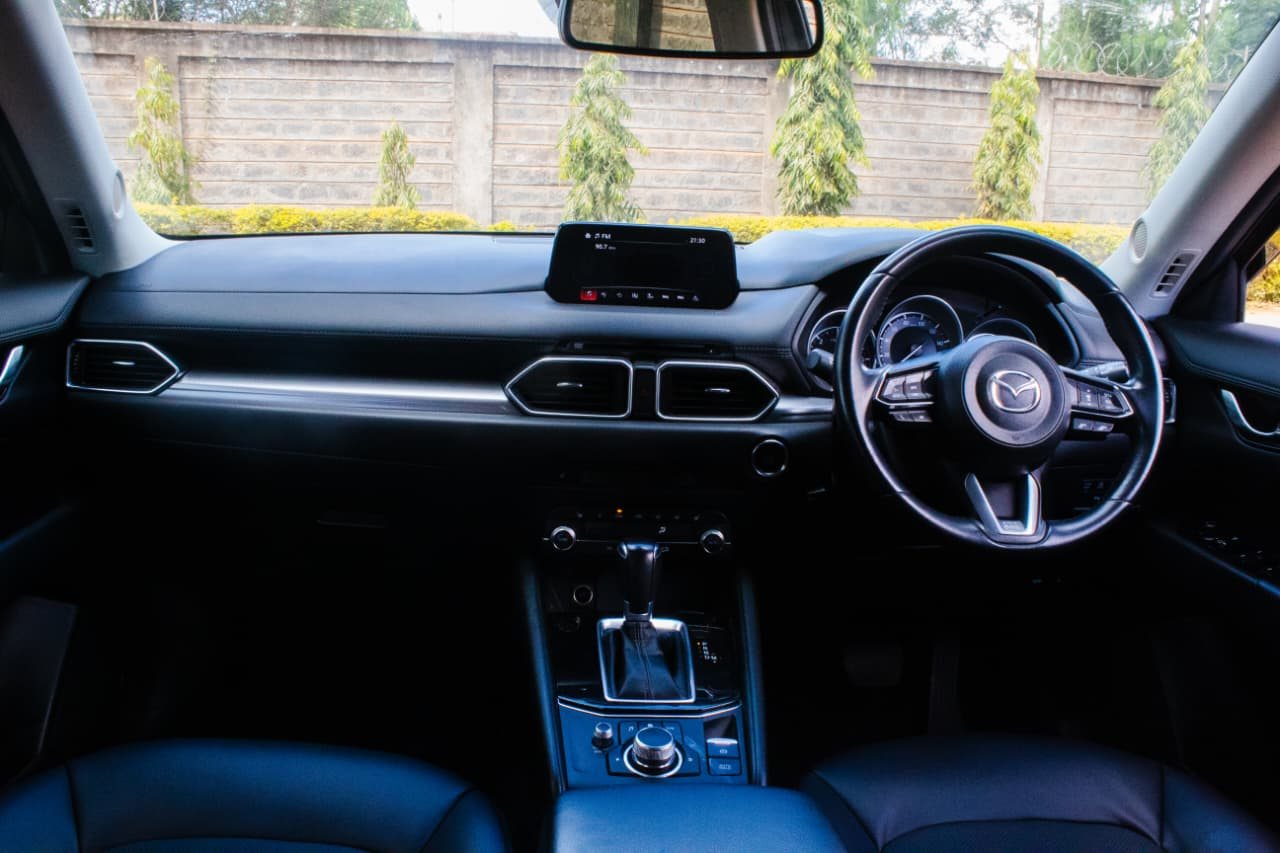 Vehicle photo thumbnail 3