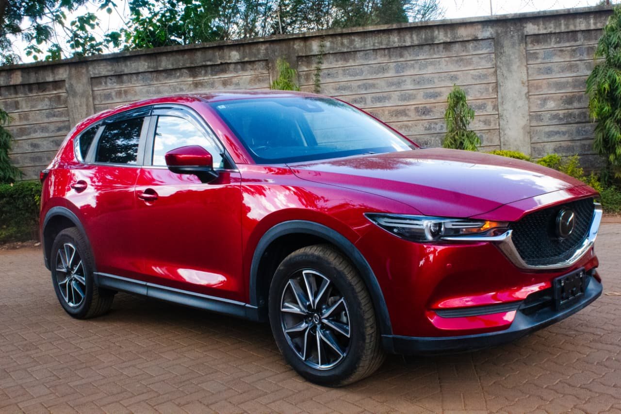 Vehicle photo thumbnail 11