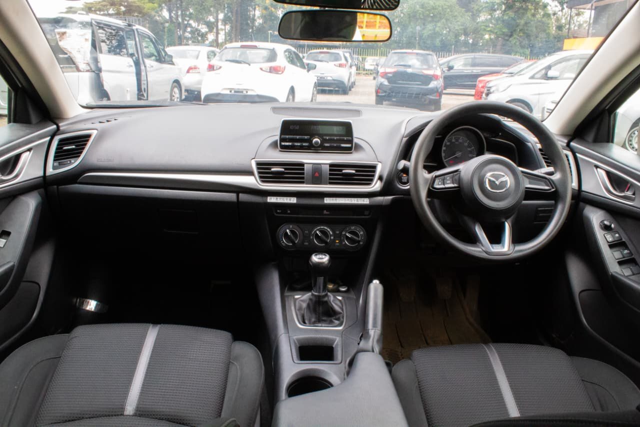 Vehicle photo thumbnail 2