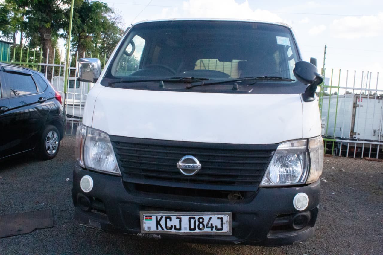 Vehicle photo thumbnail 3