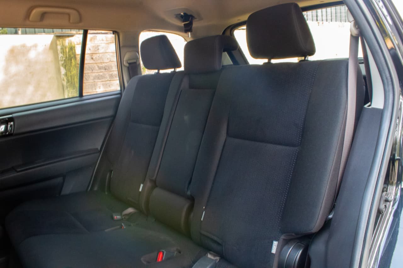 Vehicle photo thumbnail 6